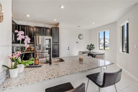 Купить виллу или дом в Хомстед, Флорида 3 спальни, 158.4м2, № 2048899 - фото 15