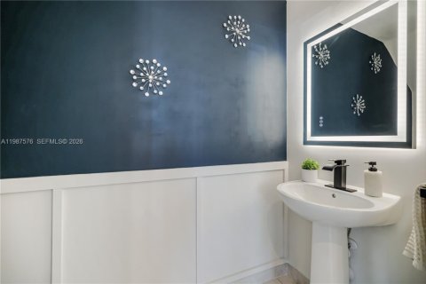 Купить виллу или дом в Хомстед, Флорида 3 спальни, 158.4м2, № 2048899 - фото 14