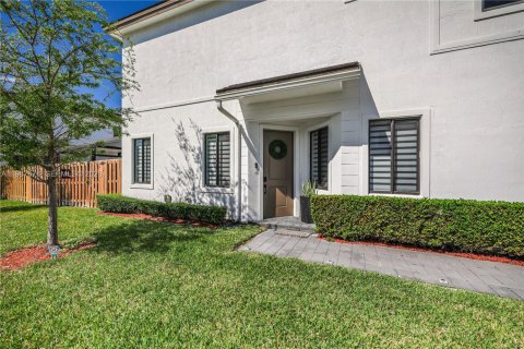 Купить виллу или дом в Хомстед, Флорида 3 спальни, 158.4м2, № 2048899 - фото 4