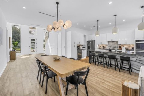 Villa ou maison à louer à Sarasota, Floride: 5 chambres, 278.71 m2 № 2415042 - photo 11