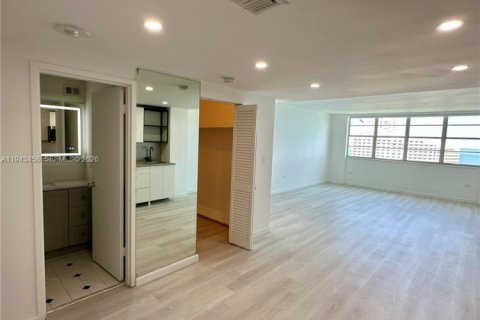 Copropriété à louer à Miami, Floride: 53.88 m2 № 2000491 - photo 5