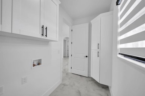 Casa en venta en Lehigh Acres, Florida, 3 dormitorios, 142.7 m2 № 2386259 - foto 11