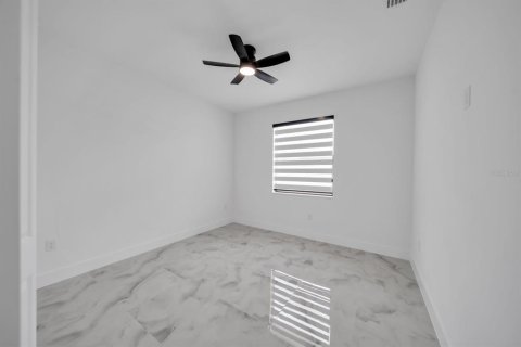 Casa en venta en Lehigh Acres, Florida, 3 dormitorios, 142.7 m2 № 2386259 - foto 26