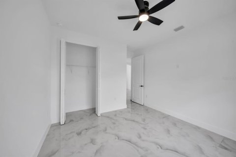 Casa en venta en Lehigh Acres, Florida, 3 dormitorios, 142.7 m2 № 2386259 - foto 23