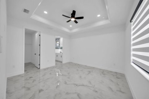 Casa en venta en Lehigh Acres, Florida, 3 dormitorios, 142.7 m2 № 2386259 - foto 14