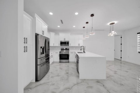 Casa en venta en Lehigh Acres, Florida, 3 dormitorios, 142.7 m2 № 2386259 - foto 6