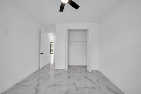 Casa en venta en Lehigh Acres, Florida, 3 dormitorios, 142.7 m2 № 2386259 - foto 27