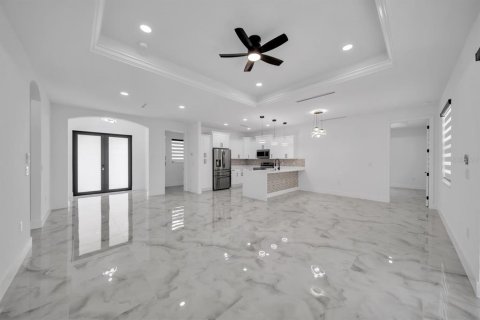 Casa en venta en Lehigh Acres, Florida, 3 dormitorios, 142.7 m2 № 2386259 - foto 13