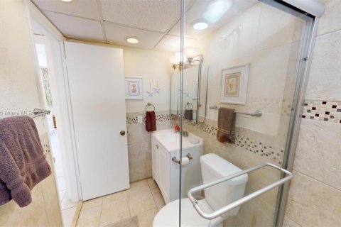 Condo in Key Largo, Florida, 2 bedrooms  № 1867158 - photo 16