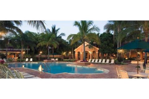 Copropriété à vendre à Miramar, Floride: 2 chambres, 89.74 m2 № 2173999 - photo 28