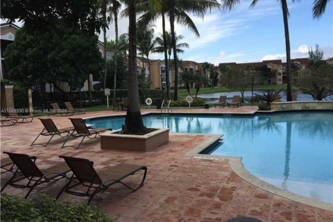 Copropriété à vendre à Miramar, Floride: 2 chambres, 89.74 m2 № 2173999 - photo 29