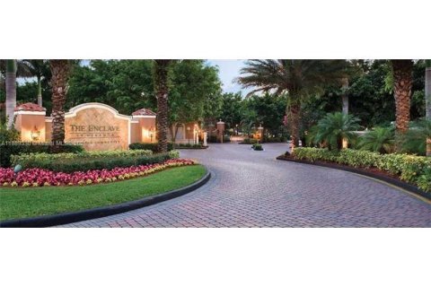 Condo à Miramar, Floride, 2 chambres  № 2173999