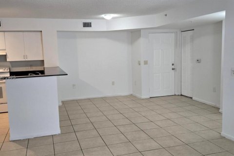 Copropriété à vendre à Miramar, Floride: 2 chambres, 89.74 m2 № 2173999 - photo 12