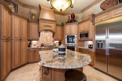 House in Saint Petersburg, Florida 5 bedrooms, 604.98 sq.m. № 1766246 - photo 14