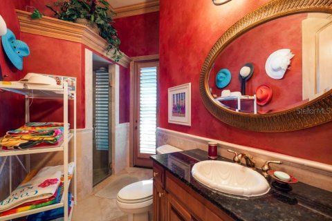 House in Saint Petersburg, Florida 5 bedrooms, 604.98 sq.m. № 1766246 - photo 23