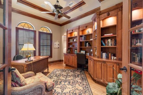 House in Saint Petersburg, Florida 5 bedrooms, 604.98 sq.m. № 1766246 - photo 30
