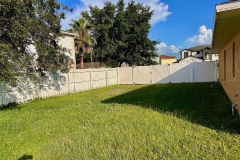 House in Kissimmee, Florida 3 bedrooms, 106.56 sq.m. № 2202904 - photo 23