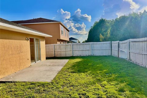 House in Kissimmee, Florida 3 bedrooms, 106.56 sq.m. № 2202904 - photo 21