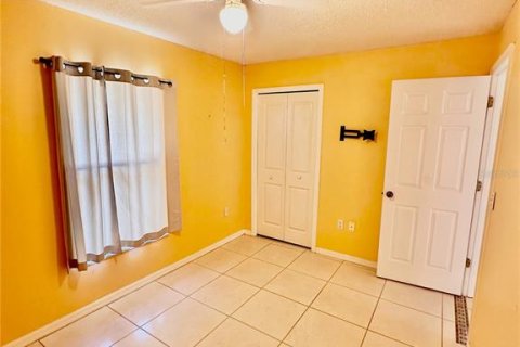 House in Kissimmee, Florida 3 bedrooms, 106.56 sq.m. № 2202904 - photo 18