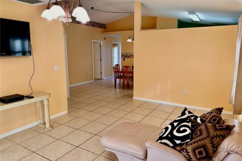 House in Kissimmee, Florida 3 bedrooms, 106.56 sq.m. № 2202904 - photo 8