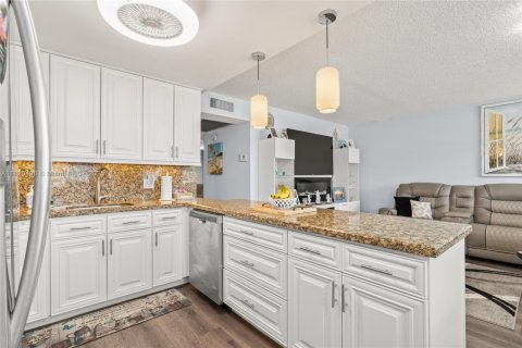 Copropriété à vendre à Deerfield Beach, Floride: 2 chambres № 1782044 - photo 7