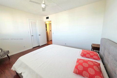 Copropriété à vendre à Hallandale Beach, Floride: 2 chambres, 101.45 m2 № 2268214 - photo 21