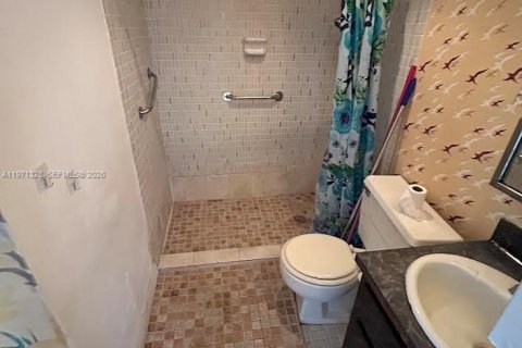 Condominio en venta en Miami, Florida, 2 dormitorios, 88.44 m2 № 2174640 - foto 3