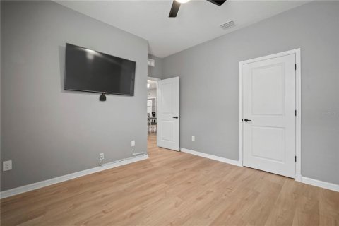 House in Apollo Beach, Florida 4 bedrooms, 215.07 sq.m. № 1910265 - photo 30