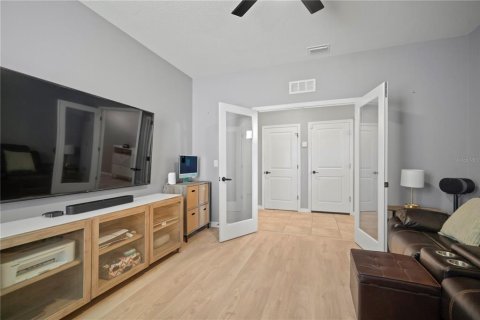 House in Apollo Beach, Florida 4 bedrooms, 215.07 sq.m. № 1910265 - photo 8