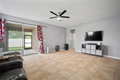 House in Apollo Beach, Florida 4 bedrooms, 215.07 sq.m. № 1910265 - photo 22