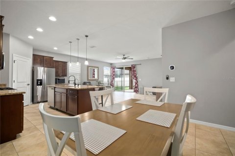 House in Apollo Beach, Florida 4 bedrooms, 215.07 sq.m. № 1910265 - photo 16
