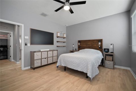 House in Apollo Beach, Florida 4 bedrooms, 215.07 sq.m. № 1910265 - photo 23