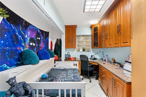 Купить виллу или дом в Майами, Флорида 3 спальни, 168.34м2, № 2005742 - фото 15