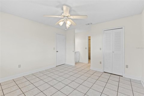 Touwnhouse à vendre à Orlando, Floride: 3 chambres, 123.19 m2 № 1899616 - photo 11