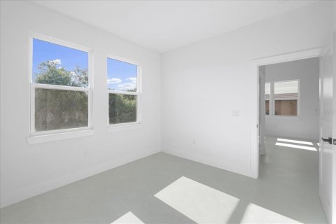 House in Port Charlotte, Florida 4 bedrooms, 226.03 sq.m. № 1894346 - photo 24