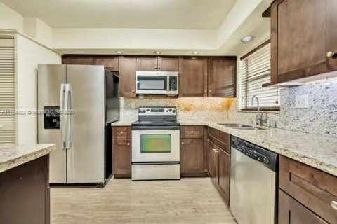 Condo in Davie, Florida, 3 bedrooms  № 1695368 - photo 8