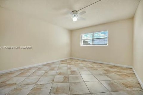 Condo in Davie, Florida, 3 bedrooms  № 1695368 - photo 17