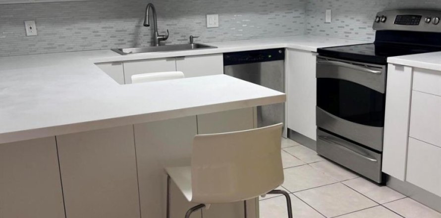 Condominio en Weston, Florida, 2 dormitorios  № 2077438
