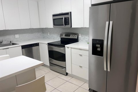 Condominio en alquiler en Weston, Florida, 2 dormitorios, 118.26 m2 № 2077438 - foto 2