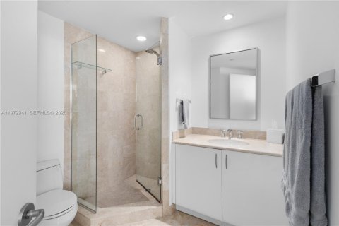 Купить кондоминиум в Майами, Флорида 2 спальни, 174.47м2, № 2040139 - фото 30