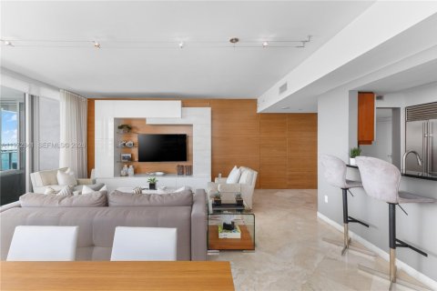 Купить кондоминиум в Майами, Флорида 2 спальни, 174.47м2, № 2040139 - фото 16