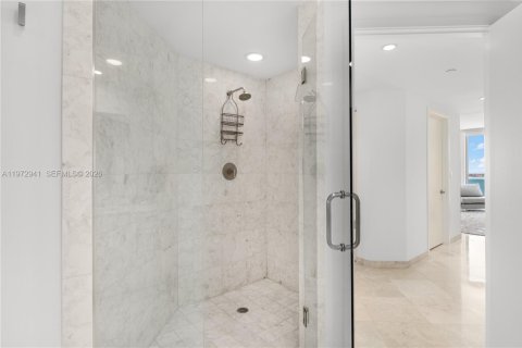 Купить кондоминиум в Майами, Флорида 2 спальни, 174.47м2, № 2040139 - фото 26