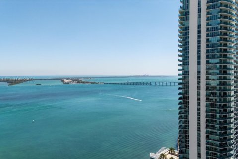 Купить кондоминиум в Майами, Флорида 2 спальни, 174.47м2, № 2040139 - фото 14