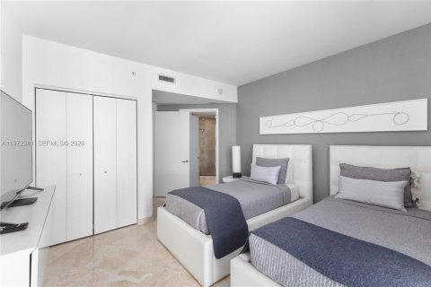 Купить кондоминиум в Майами, Флорида 2 спальни, 174.47м2, № 2040139 - фото 29