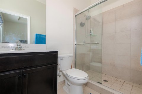 Touwnhouse à vendre à Hialeah, Floride: 3 chambres, 143.07 m2 № 1977187 - photo 19