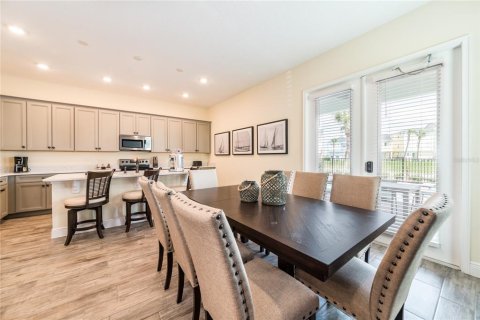Villa ou maison à vendre à Kissimmee, Floride: 5 chambres, 244.52 m2 № 2419657 - photo 5