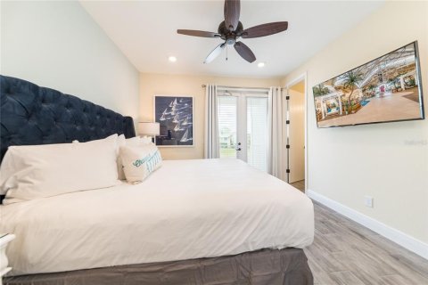 Villa ou maison à vendre à Kissimmee, Floride: 5 chambres, 244.52 m2 № 2419657 - photo 9