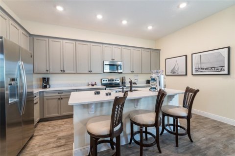 Villa ou maison à vendre à Kissimmee, Floride: 5 chambres, 244.52 m2 № 2419657 - photo 6