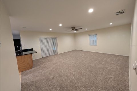 House in Odessa, Florida 3 bedrooms, 148.74 sq.m. № 1807389 - photo 18