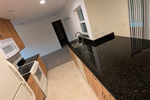House in Odessa, Florida 3 bedrooms, 148.74 sq.m. № 1807389 - photo 9